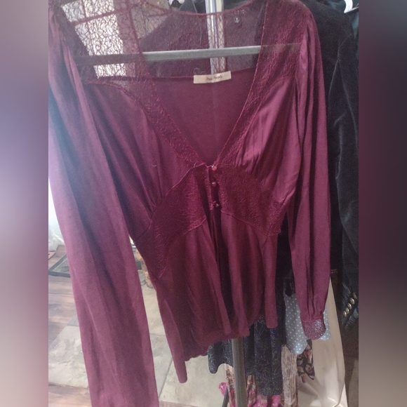 Free People three button top/cardigan - Picture 2 of 5